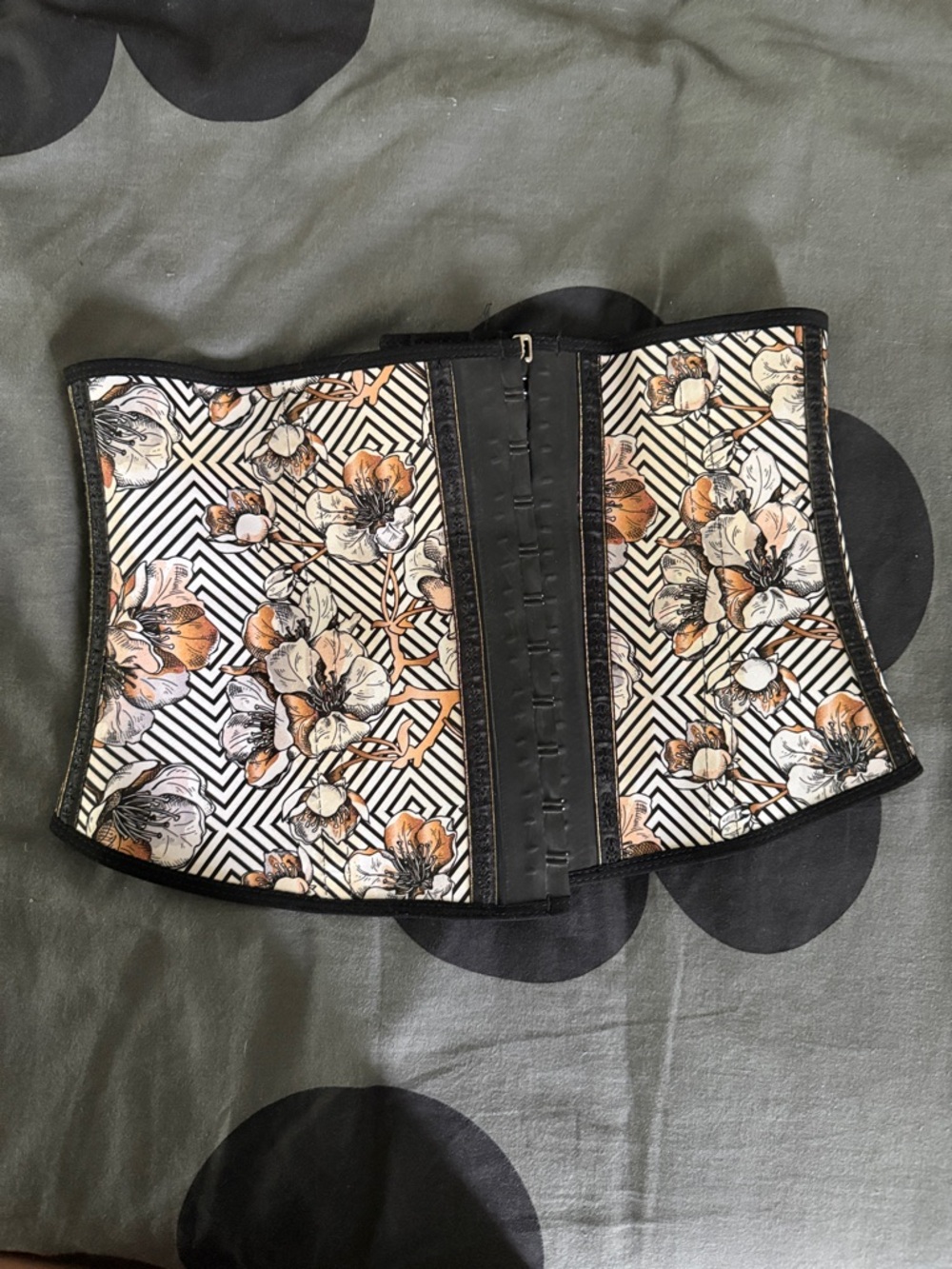 Squeez me skinny floral print waist trainer